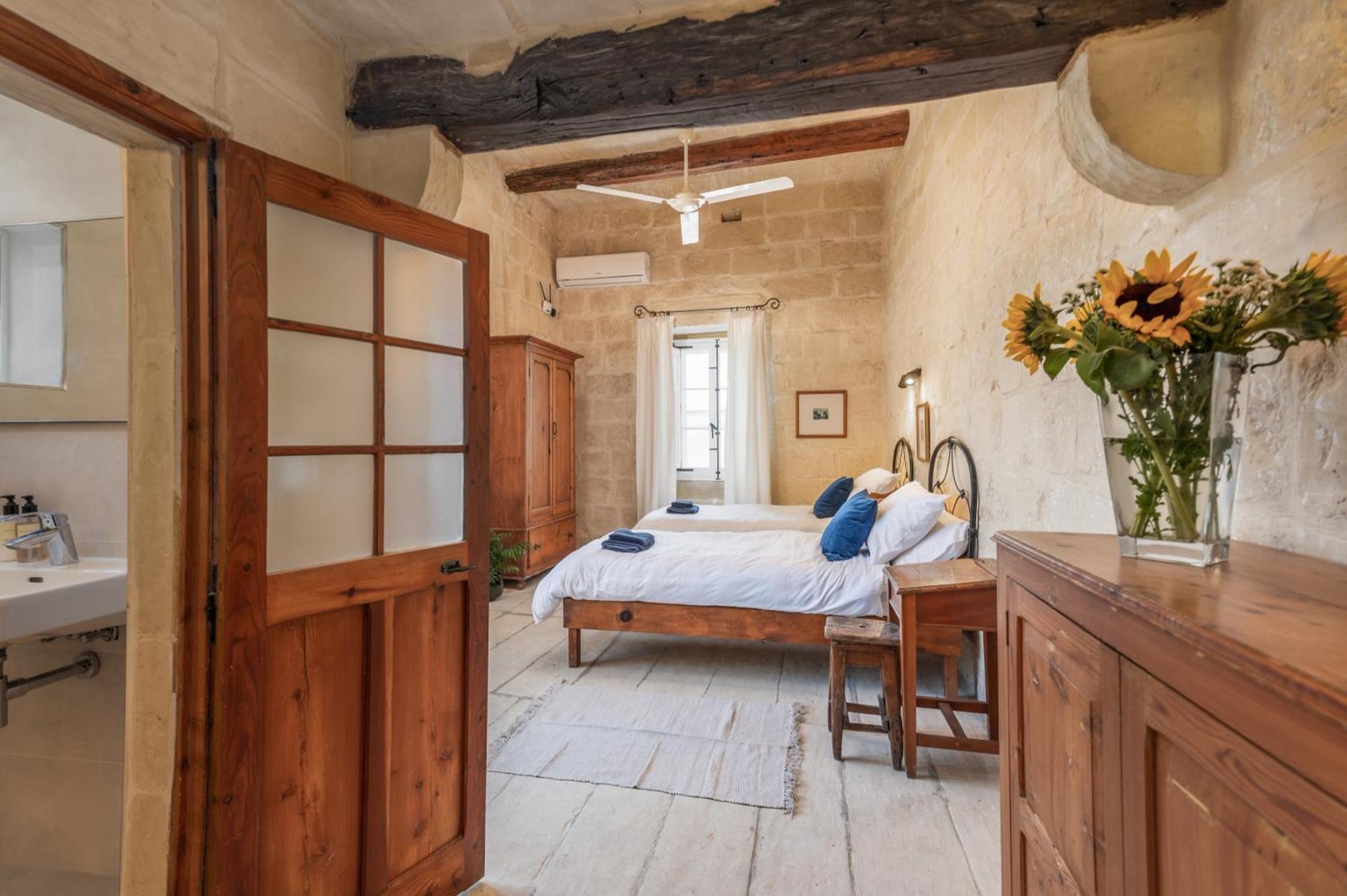 Għarb Dar Ta' Betta Farmhouse With Private Pool מראה חיצוני תמונה