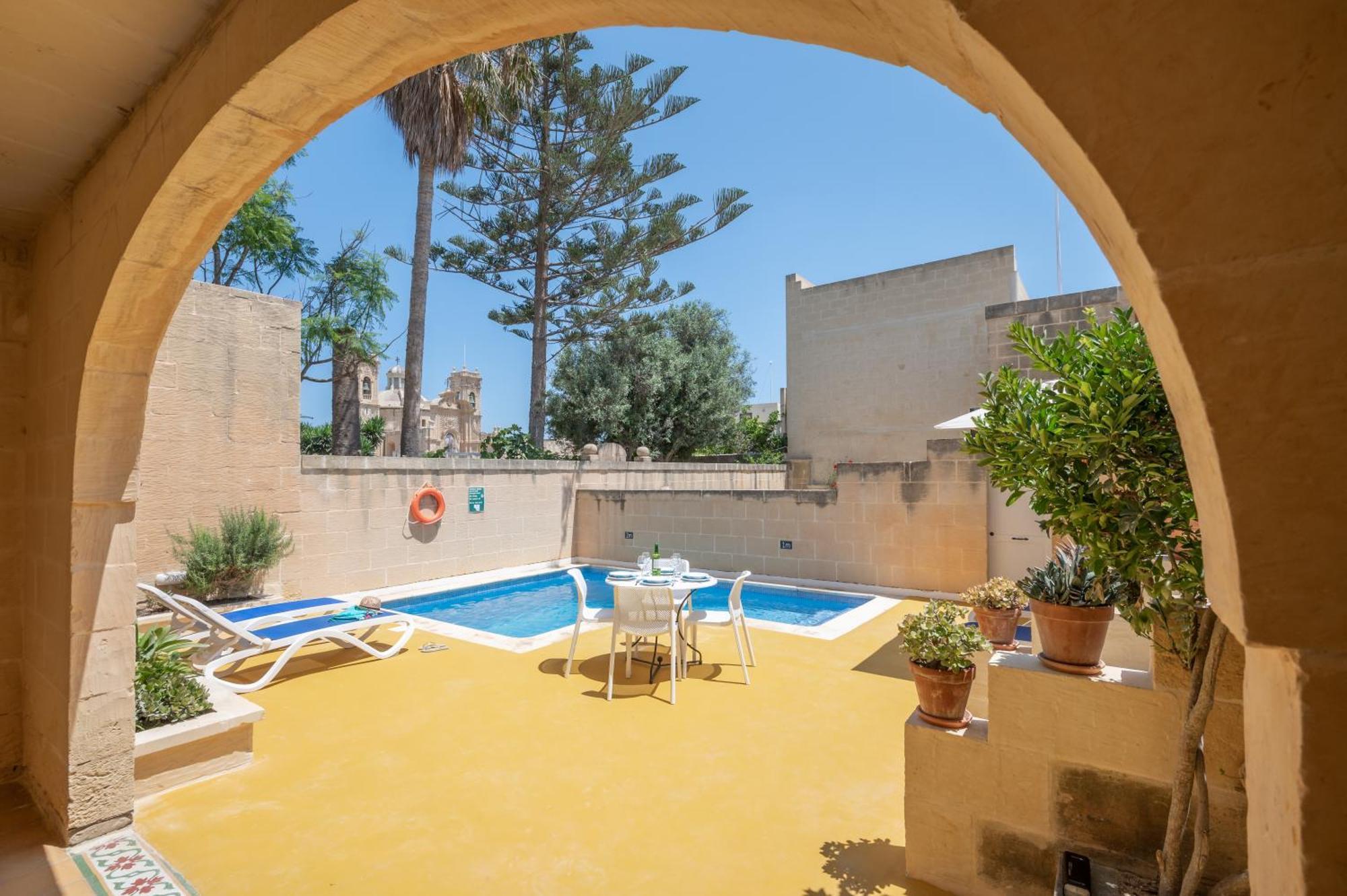 Għarb Dar Ta' Betta Farmhouse With Private Pool מראה חיצוני תמונה