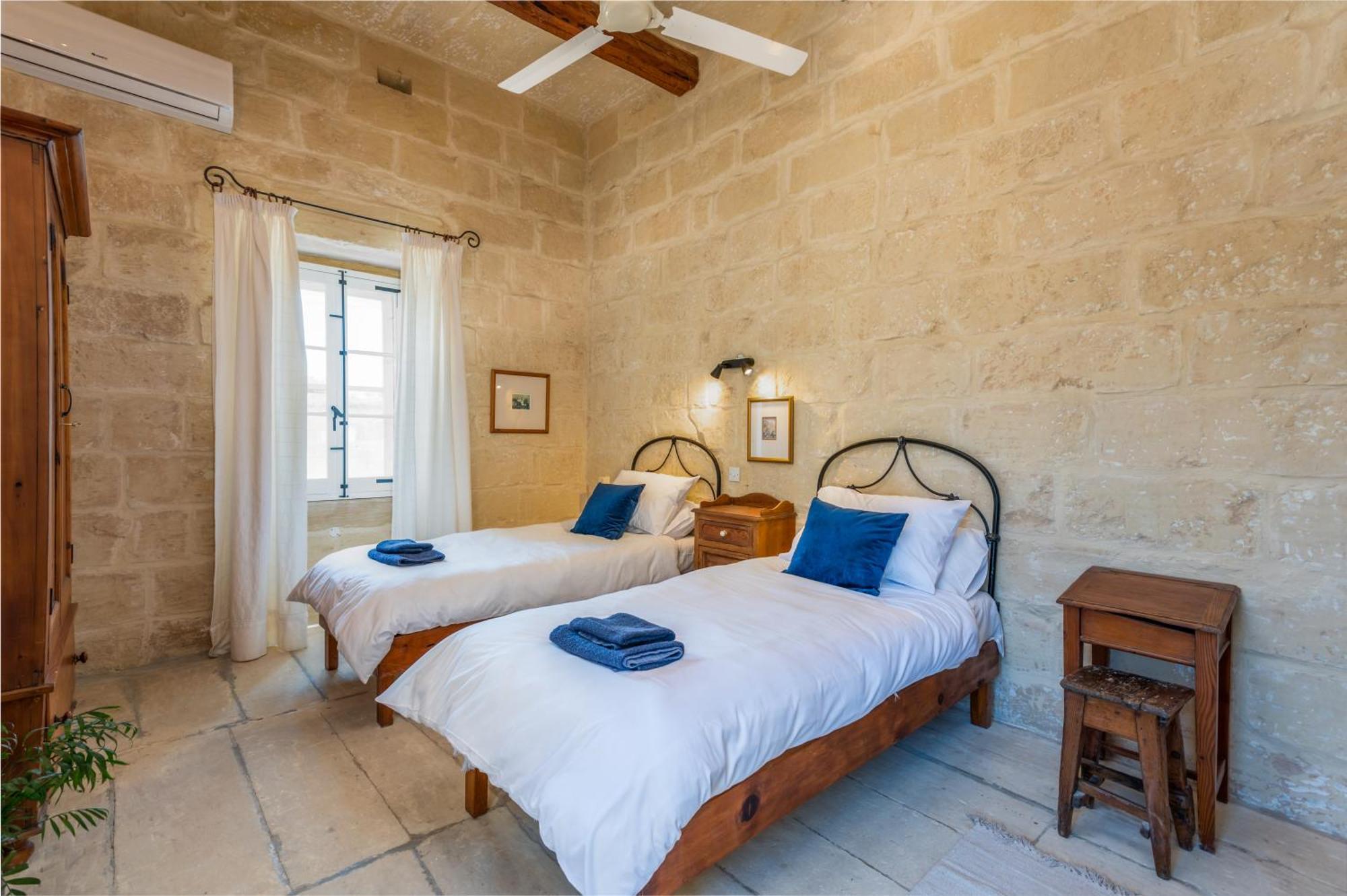 Għarb Dar Ta' Betta Farmhouse With Private Pool מראה חיצוני תמונה